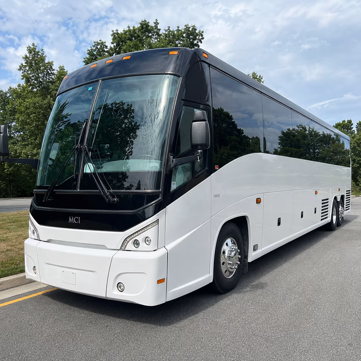 employee shuttle buses for surprise warehouse and distribution center groups