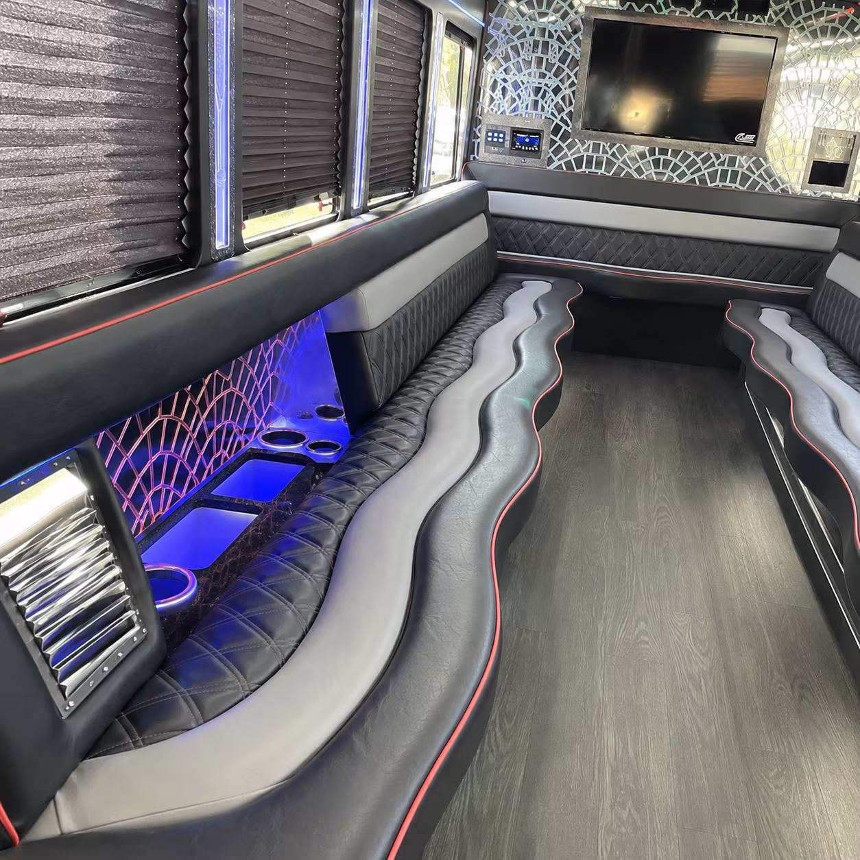 surprise party bus booking step 3 2